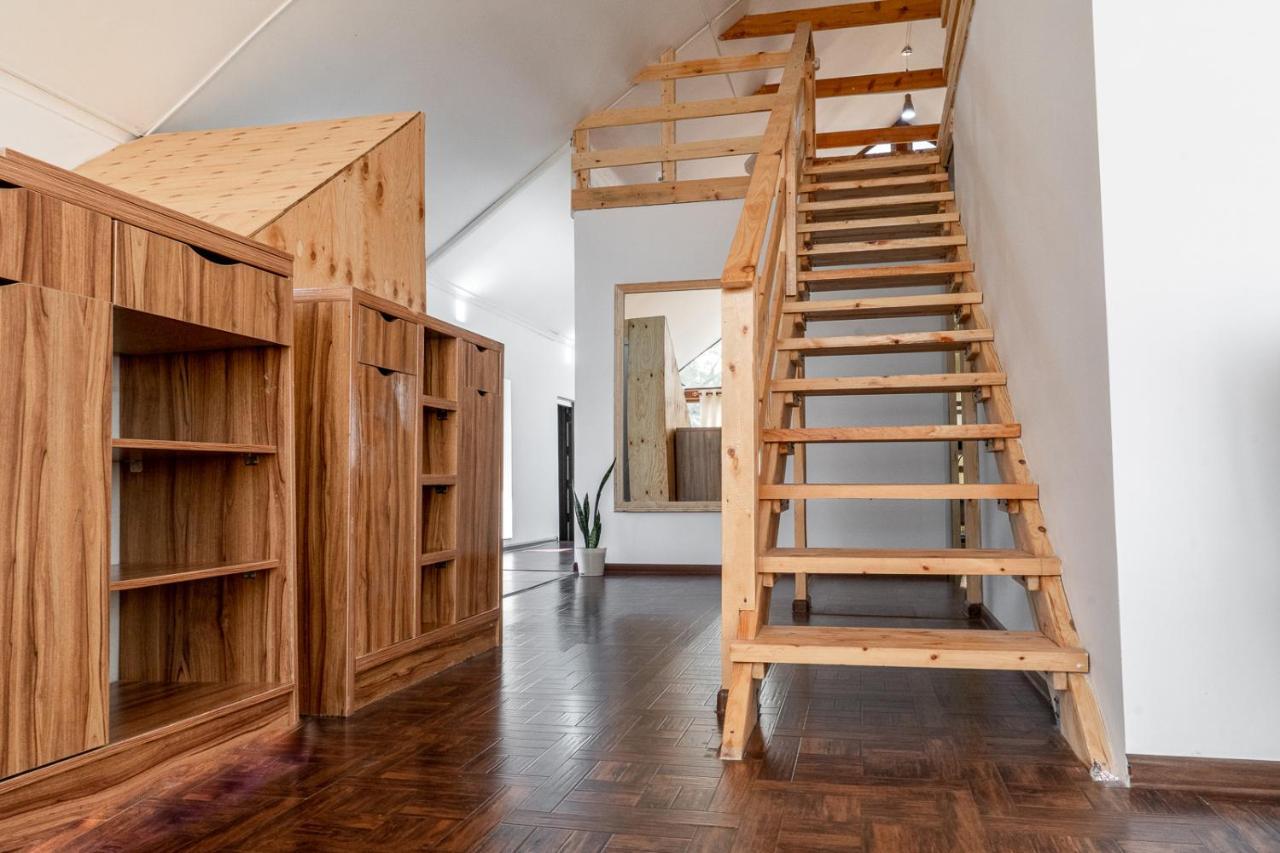 Modern Loft Lighthouse Hostel Karakol Ngoại thất bức ảnh